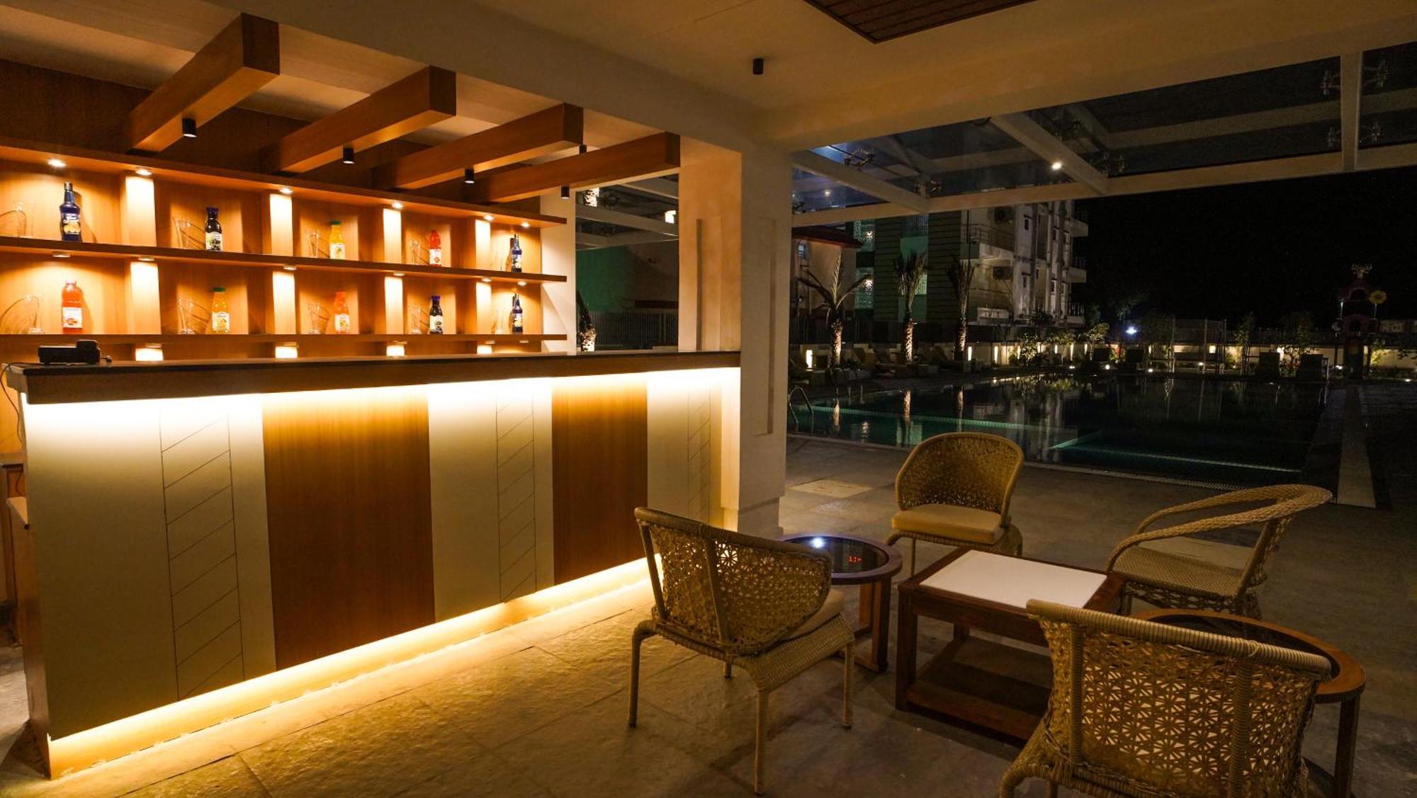 Antique Regency !! Luxurious Hotel In Digha !! Εξωτερικό φωτογραφία